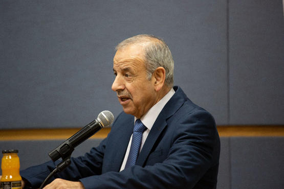 العين الخطيب يؤكد أهمية الاستثمار بتكنولوجيا انتاج النفط من الصخر الزيتي