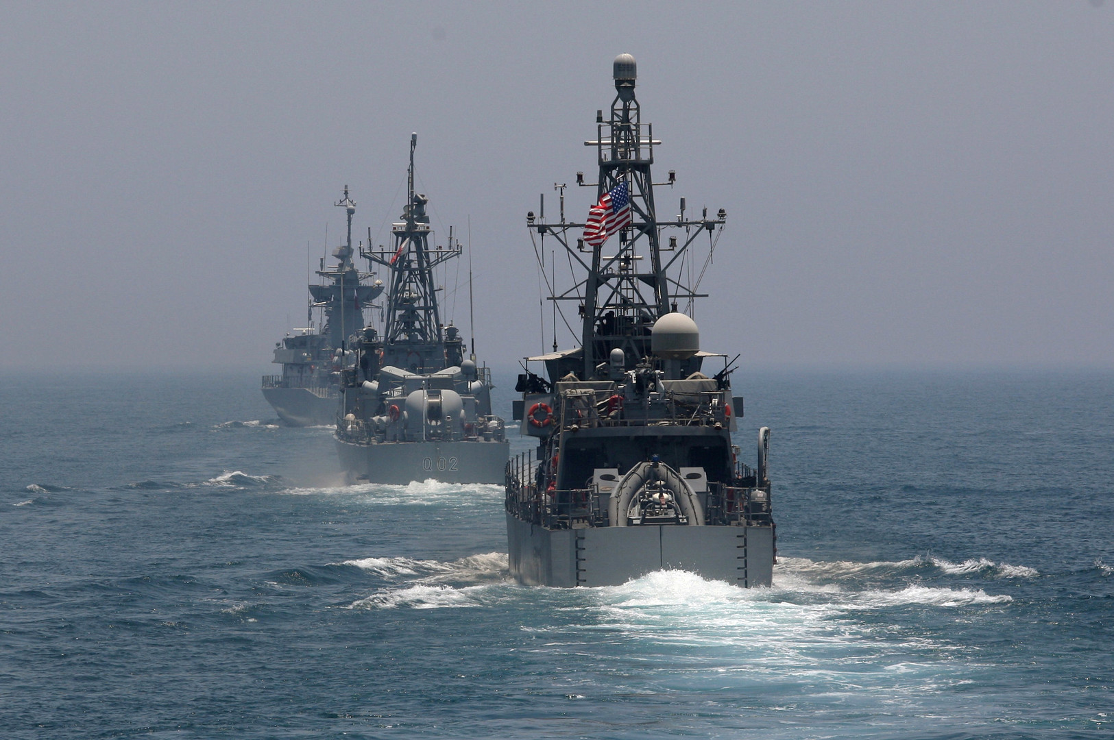 بريطانيا ترسل سفينة حربية ثانية إلى الخليج على خلفية التوتر مع إيران