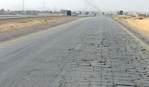 وزير النقل السابق يكتب من اميركا عن المعاناة على "الصحراوي"
