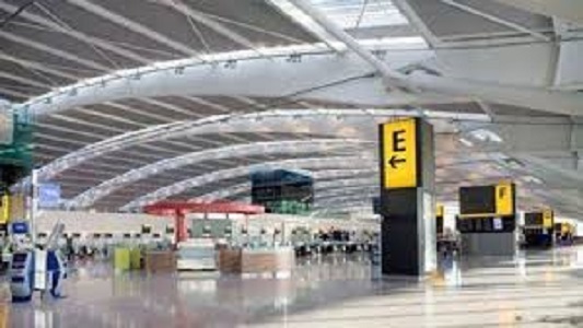 مطار هيثرو يعتزم تسريع الإنفاق على مدرجه الثالث