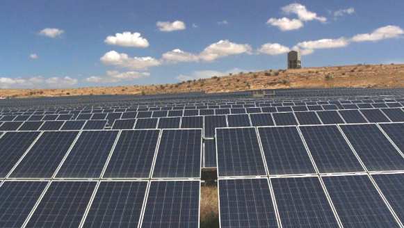 الرواشدة يؤكد ضرورة ايجاد الية تحد من زيادة كلف مشاريع الطاقة الشمسية على النظام الكهربائي