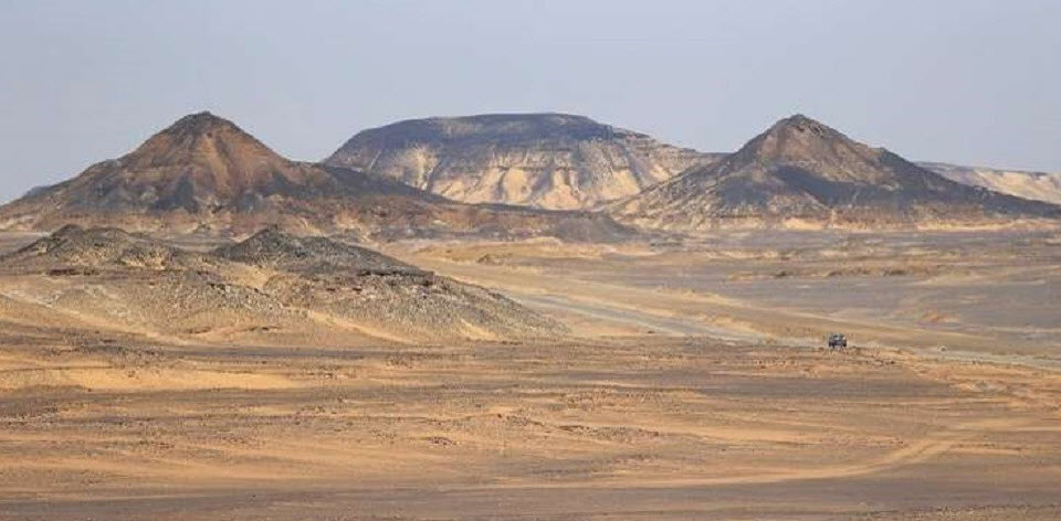 مصر.. بدء إنتاج النفط من الصحراء الغربية