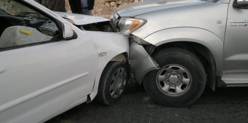 إصابة ثلاثة أشخاص اثرحادث تصادم في محافظة المفرق