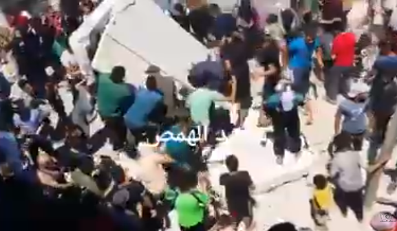 وفاة طفلة وإصابة 7 أشخاص جراء انهيار جدار منزل في غزة.. فيديو