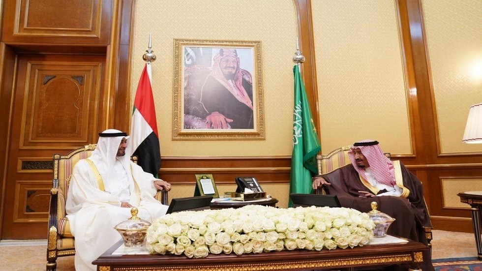 الملك سلمان يبحث مع ولي عهد أبو ظبي بحضور محمد بن سلمان الأوضاع في عدن
