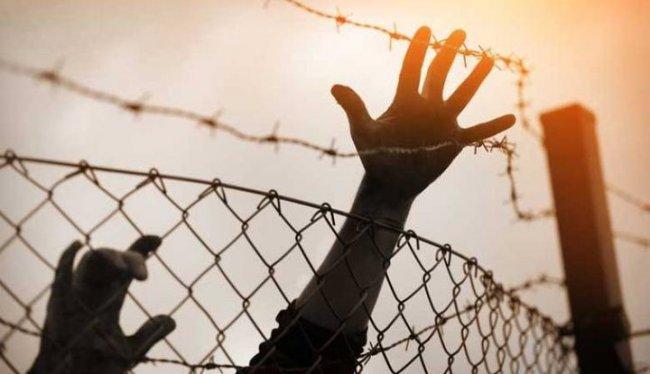 أسرى "جلبوع" يهددون بالتصعيد ضد أجهزة التشويش