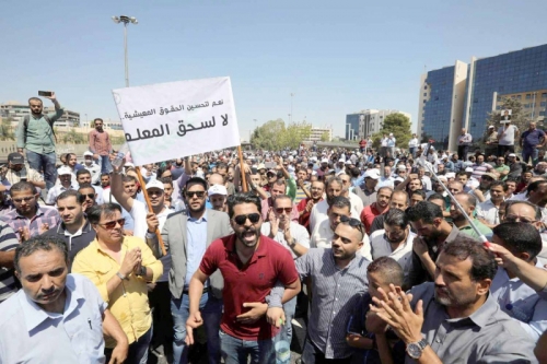 مبادرة شعبية لحل الأزمة بين الحكومة ونقابة المعلمين