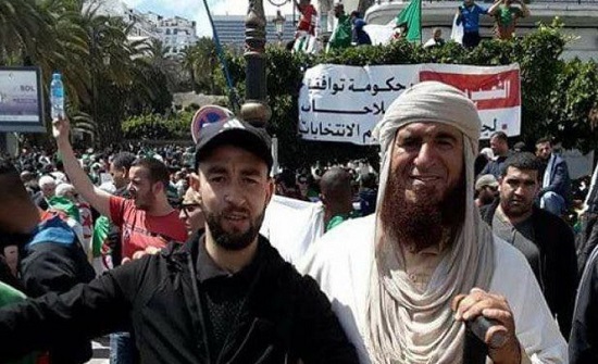 الجزائر: شخص يدعي النبوة ويزعم أنه مرسل للشعب ولقائد الجيش! 