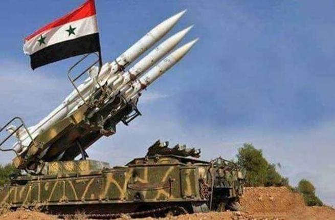 الدفاعات الجوية السورية تسقط طائرة مسيرة معادية بريف دمشق