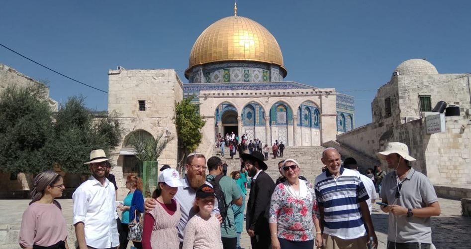 448 مستوطنًا اقتحموا باحات الأقصى الأسبوع الماضي