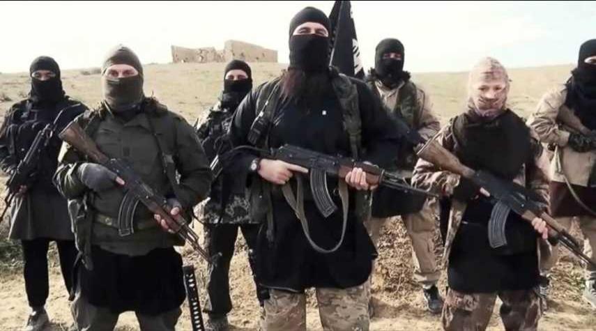 واشنطن تتسلم عشرات القياديين "الدواعش" المعتقلين من الأكراد شمال سوريا
