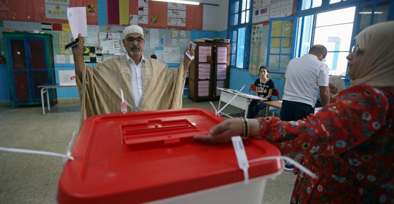 تونس.. "مخالفات خطيرة" بانتخابات البرلمان واتهامات بالتزوير
