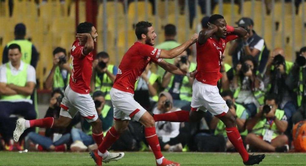 الأهلي يرفض تأجيل لقاء القمة مع الزمالك