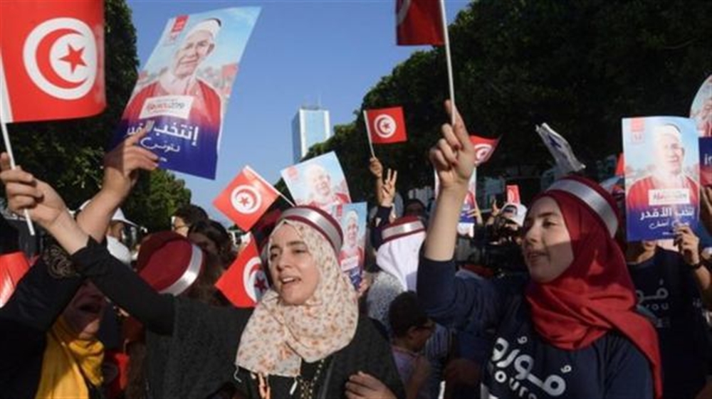 التونسيون الى صناديق الاقتراع لاختيار رئيس جديد للبلاد