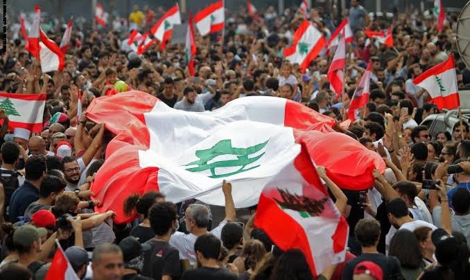 احتجاجات لبنان تتواصل لليوم الرابع على التوالي
