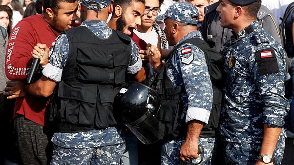 بدء التحقيق مع مسؤولين لبنانيين بسبب تورطهم في قضايا فساد
