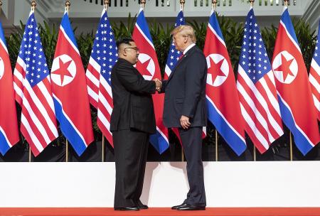 كوريا الشمالية تدعو الولايات المتحدة لتوقيع اتفاق نووي