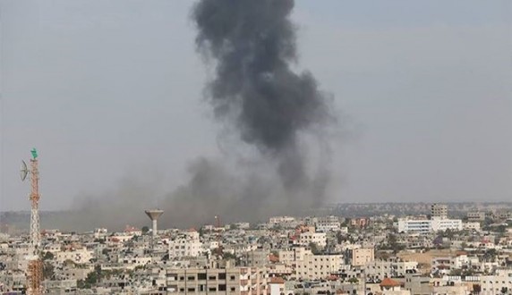 خمسون غارة جوية للعدو على غزة توقع عشرون شهيدا منذ بدء العدوان