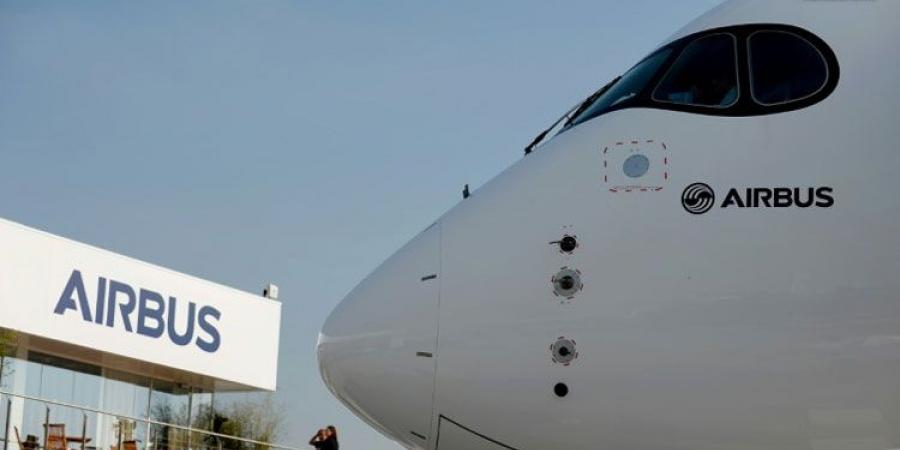 إعادة طائرة إلى مصنع "إيرباص" بسبب رائحة "جوارب مبللة"