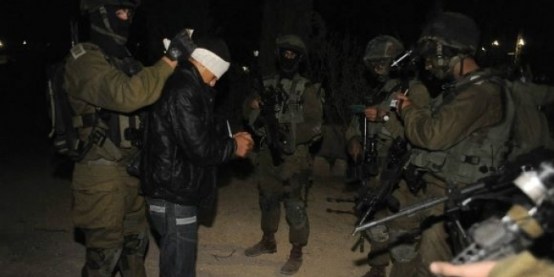 الاحتلال يعتقل 4 فلسطينيين عقب مداهمة مدن الضفة الغربية