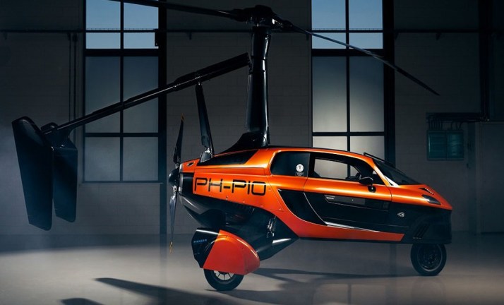 أول سيارة في العالم يمكنها الطيران!-