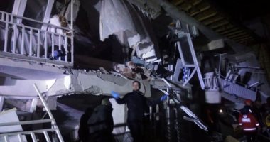 ارتفاع حصيلة ضحايا زلزال شرق تركيا إلى 14 قتيلا