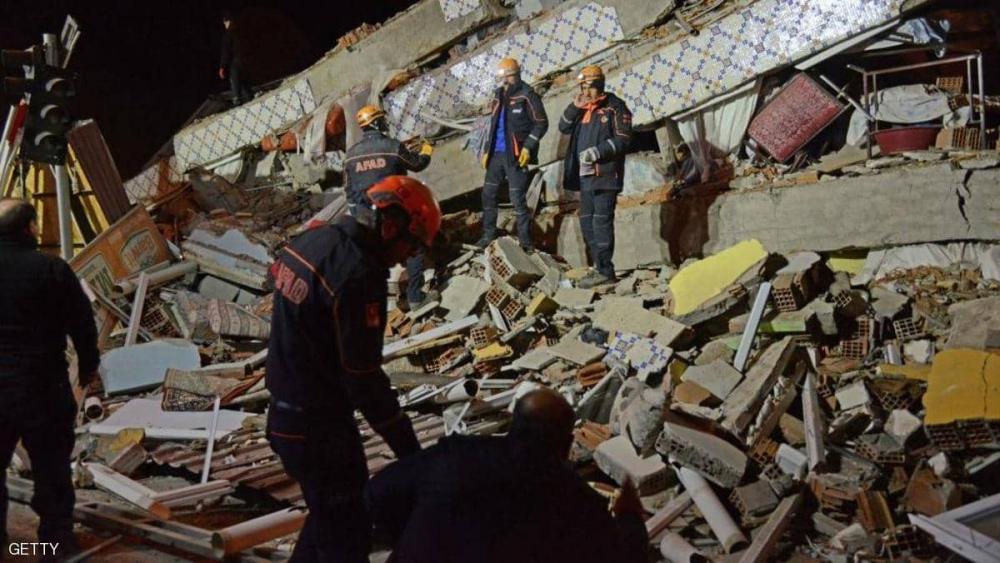ارتفاع حصيلة ضحايا زلزال تركيا "المدمر"