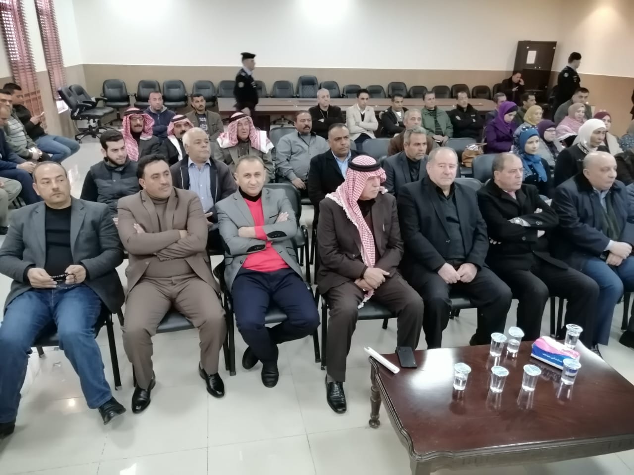 وزير الزراعة يلتقي مجلس محافظة جرش وعدد من المزارعين