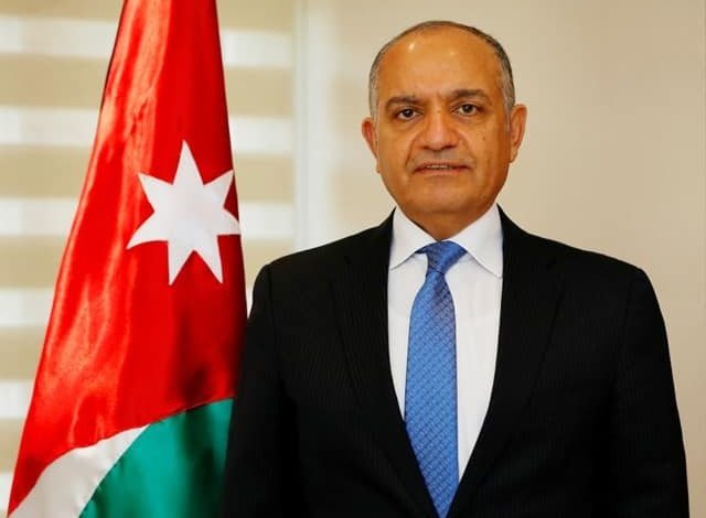 العضايلة ردا على السفير العراقي: لا كورونا في الأردن