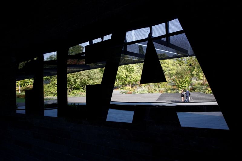 الفيفا يجري مراجعة شاملة لجدول مبارياته الدولية بعد شكاوى من أندية