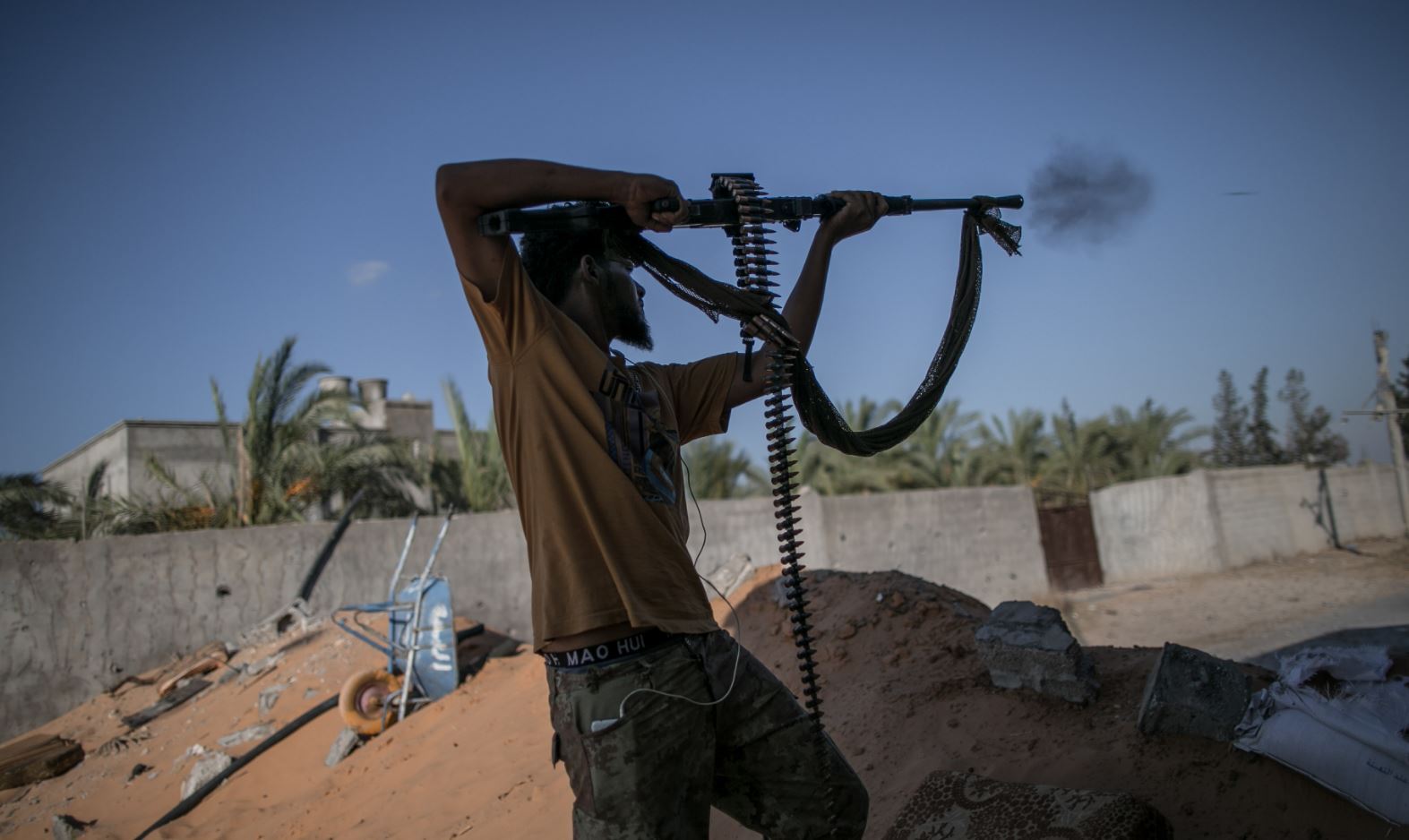 "الجيش الوطني الليبي" يعلن مقتل 15 عسكريا تركيا في قصف استهدف مطار معيتيقة