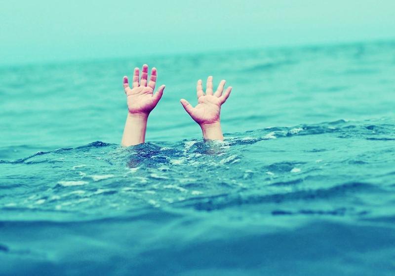 وفاة طفل غرقا في منطقة العال 