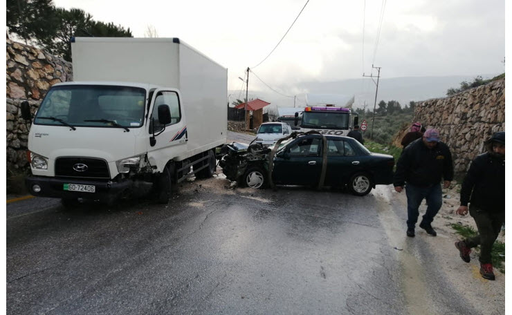 4 إصابات اثر حادث تصادم بين مركبتين في جرش