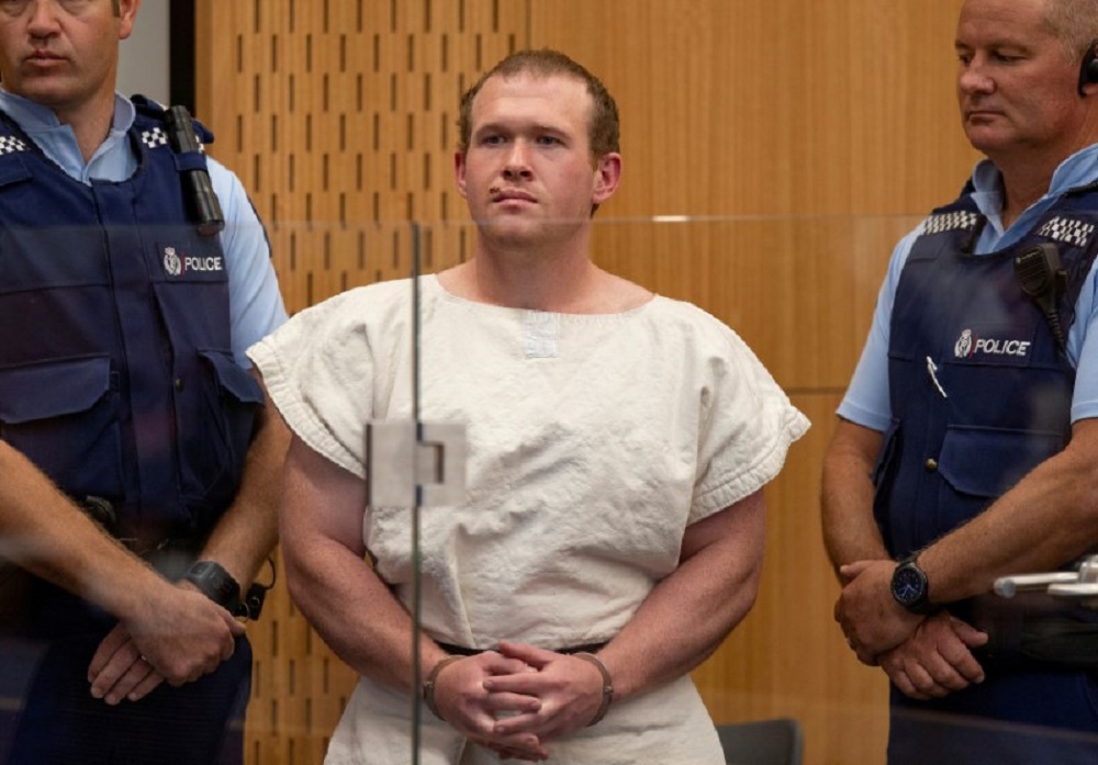 المتهم بقتل 51 مسلما أثناء الصلاة في نيوزيلندا يقر بالذنب