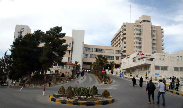 مستشفى الجامعة يوقف خدمة توصيل الأدوية