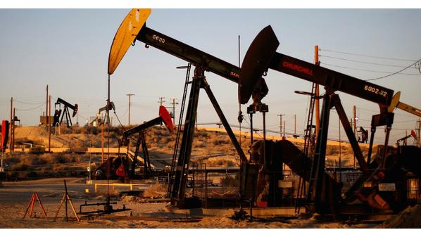 تراجع أسعار النفط عالميا لأكثر من 8 بالمئة