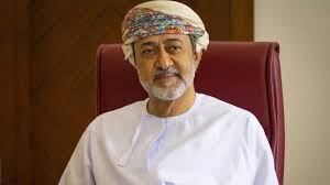 سلطان عمان يعفو عن نحو 600 سجين معظمهم أجانب