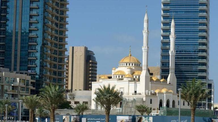 الإمارات تمدد إغلاق المساجد ودور العبادة لكبح انتشار كورونا