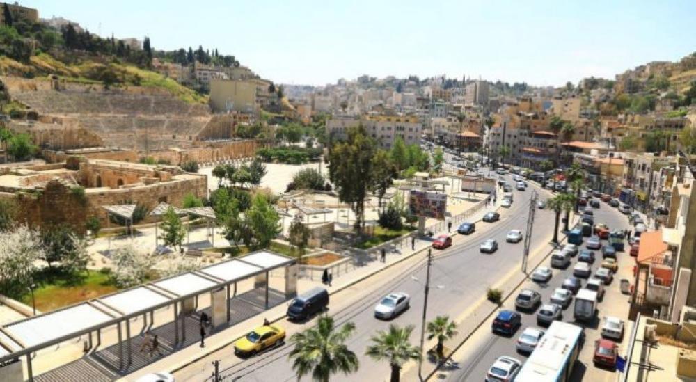 أجواء باردة نسبيا وماطرة في أول أيام عيد الفطر