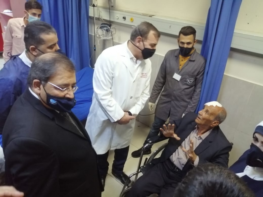 وزير الصحة يتفقد مستشفى الزرقاء الحكومي صبيحة يوم العيد