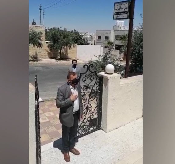 شاهدوا كيف عايد وزير الصحة شقيقته في العيد وأوفى بوعده.. فيديو