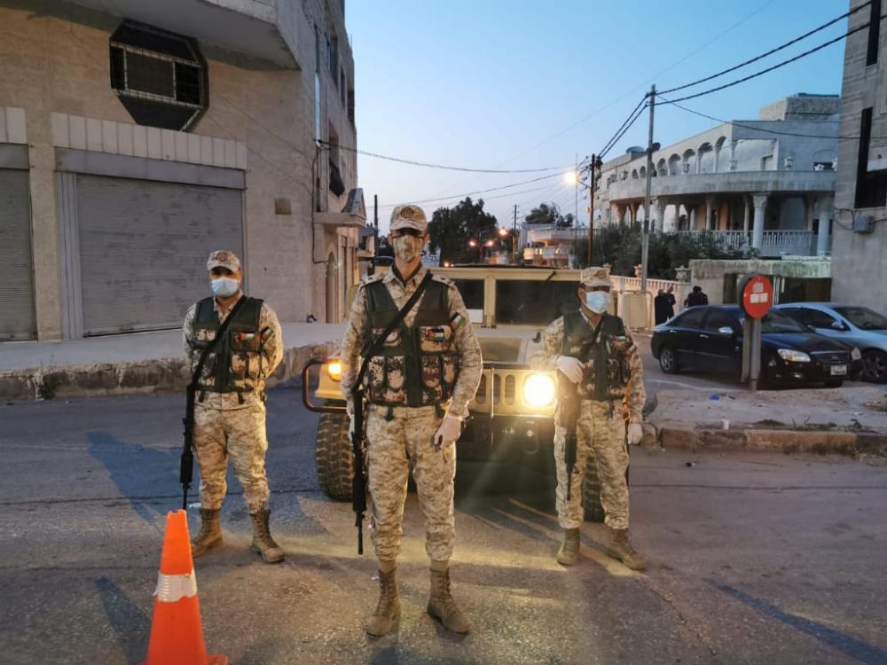 لجنة الأوبئة توصي برفع الحجر عن بنايتين ومنزل في اربد