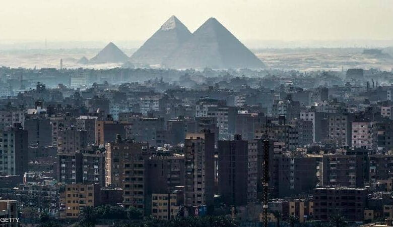 مصر: انكماش القطاع الخاص غير النفطي بوتيرة أقل الشهر الماضي