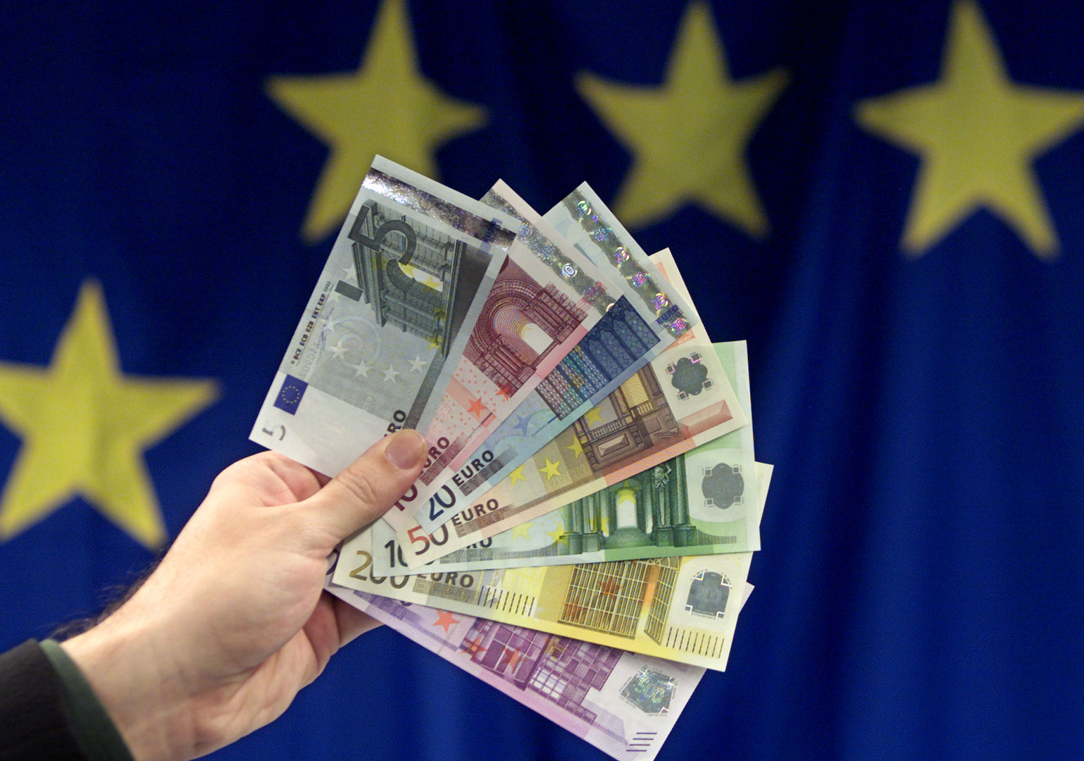 توقعات بارتفاع ملحوظ في سعر اليورو