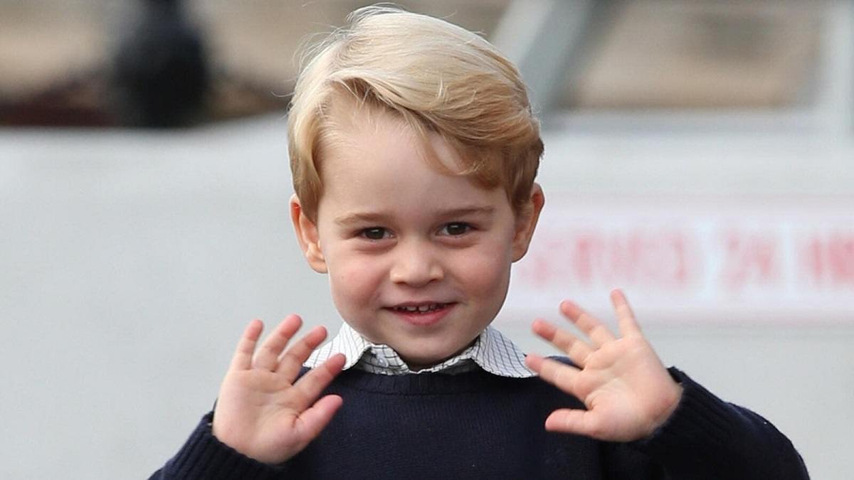 هل بدأ إعداد الأمير الطفل جورج ليكون ملك بريطانيا؟