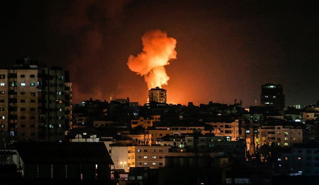 طائرات الاحتلال الصهيوني تقصف نقطة رصد شمال قطاع غزة