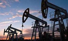    انخفاض أسعار النفط عالميا