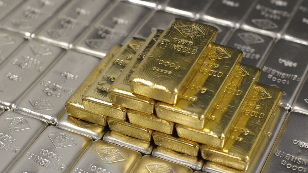 بريق الذهب يجذب المستثمرين في ظل موجة كورونا