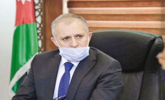 وزير العمل القطامين: برنامج لكشف مصابي كورونا العاملين دون إفصاح