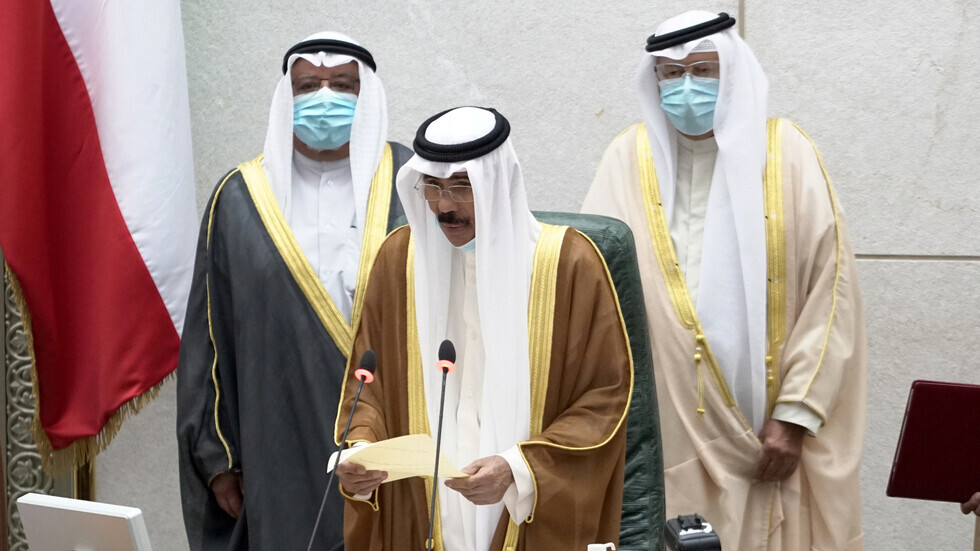 الحكومة الكويتية تقدم استقالتها لأمير البلاد